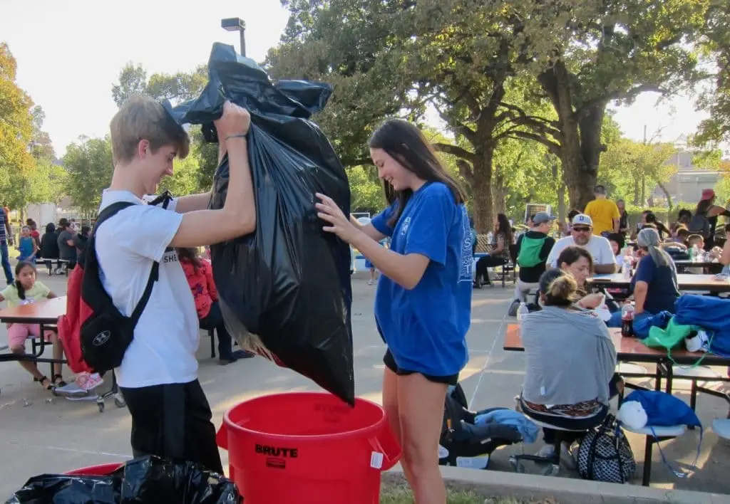 Student Volunteers from The Shelton School